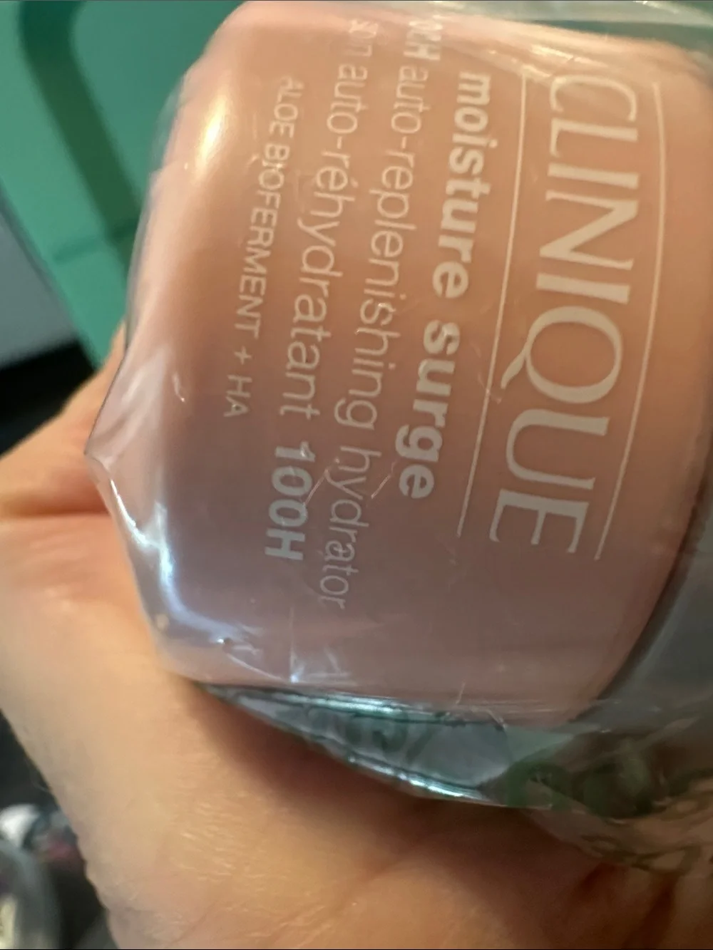 Clinique Moisture Surge Hydrating Gel-Cream in Soft Pink with Silver Lid